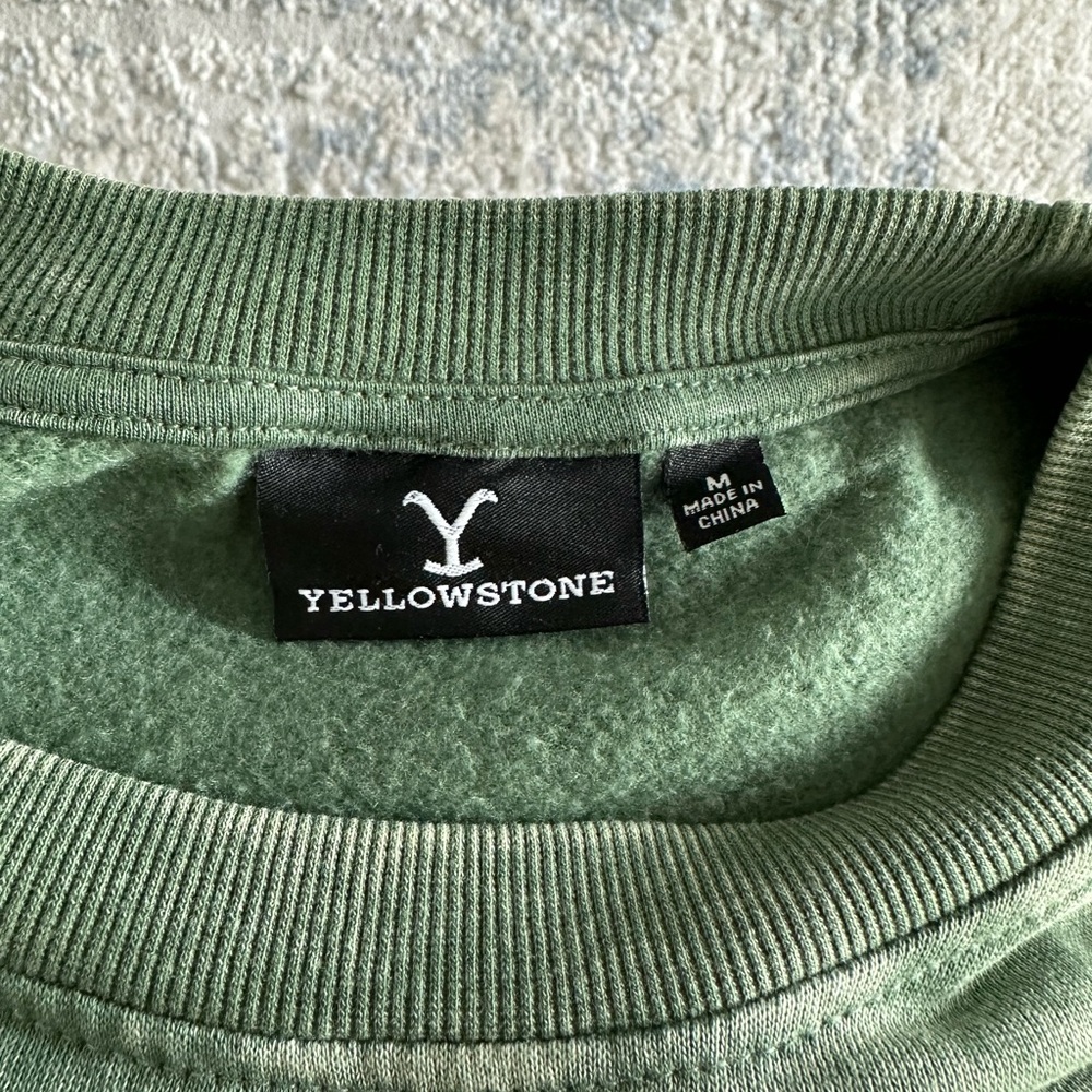 Yellowstone Dutton Ranch sweatshirt M - Picture 4 of 5